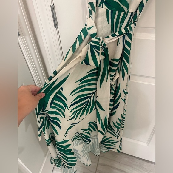 Flying Tomato Green Palm Midi Dress Size Small - Picture 9 of 10
